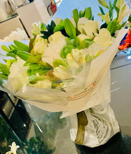 Load image into Gallery viewer, Bloom - Ambient Flores