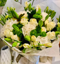 Load image into Gallery viewer, Bloom - Ambient Flores